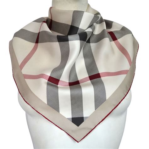 echarpe soie burberry|Écharpes & foulards pour femme .